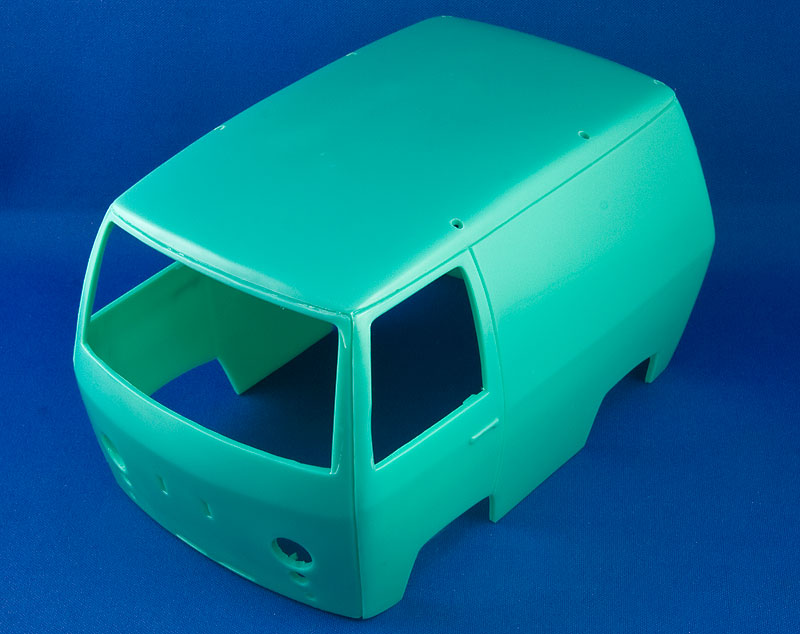 Skill 1 Snap Model Kit The Mystery Machine with Two Figurines (Scooby-Doo  and Shaggy) 1/25 Scale Model by Polar Lights