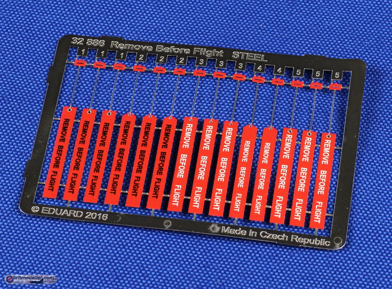 Remove Before Flight FABRIC 1/32 - Eduard Store