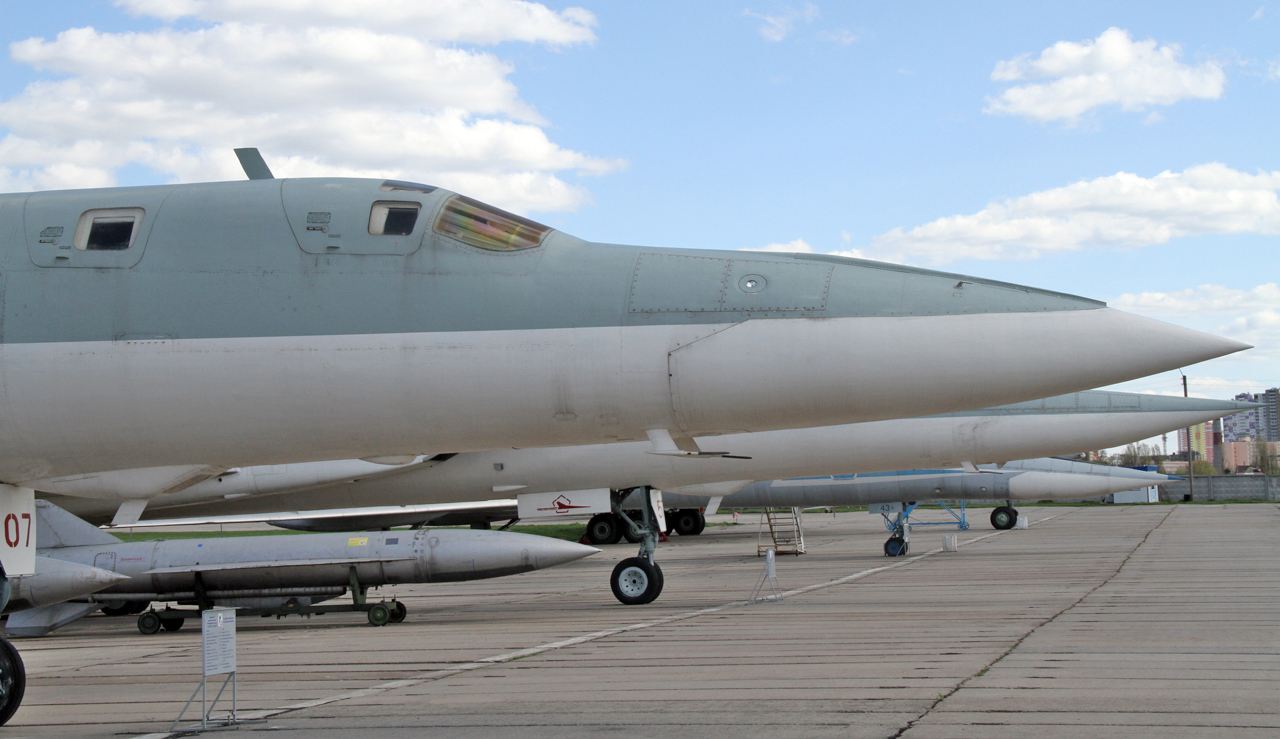 Tupolev Tu-22M2 Backfire-B - Jet & Rocket Engined Aircraft ...