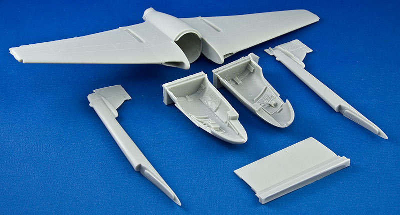 De Havilland Vampire FB Mk.5 (two kits with 3 decal options each ...