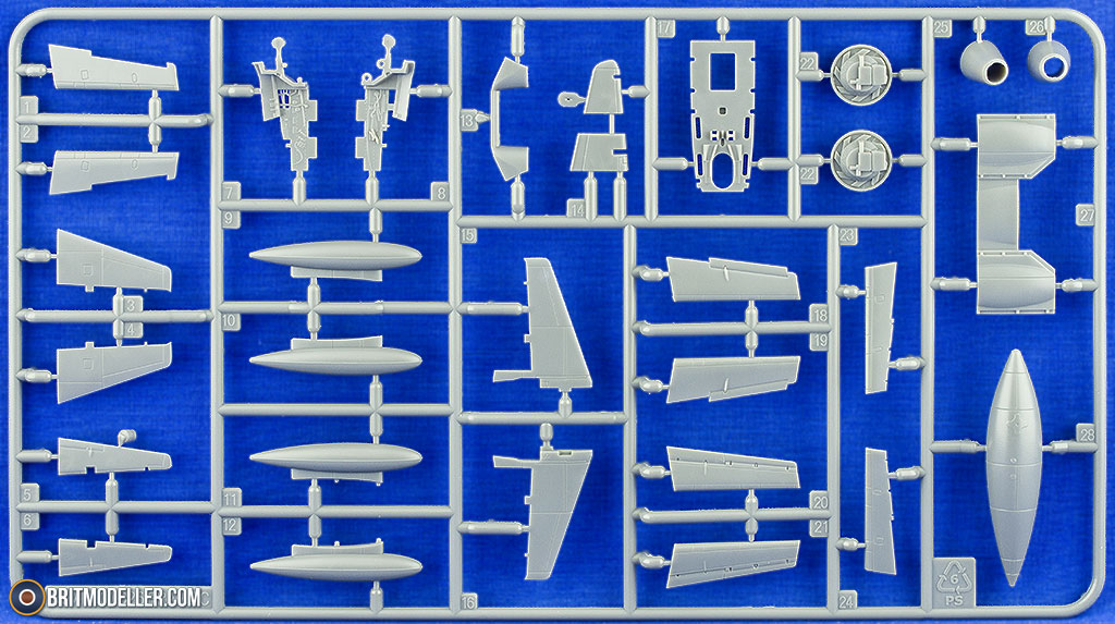 Gloster Meteor F.8 (A04064) 1:72 - Kits - Britmodeller.com