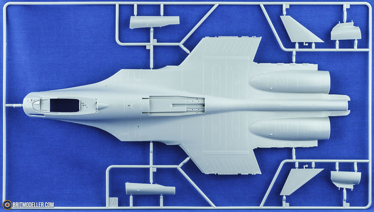 Su-33 Flanker-D (8001) 1:48 Russian Navy Carrier-Borne Fighter - Kits ...