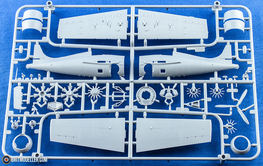 70047 F4F-4 Wildcat® Expert Set!