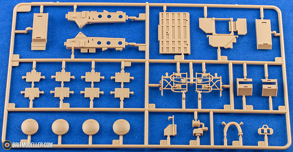 48N6E of 5P85S TEL S-300PMU SA-10 Gumble (82929) 1/72 HOBBYBOSS via ...