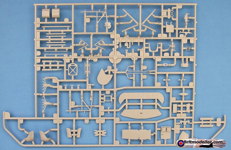 Halberstadt CL.IV H.F.W. - 1:48 Mirage Hobby - Kits - Britmodeller.com