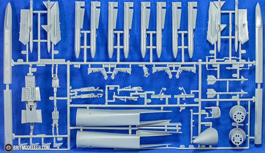 Revell 1/48 Maverick's F-14A Tomcat 'Top Gun' (03865) Color Guide