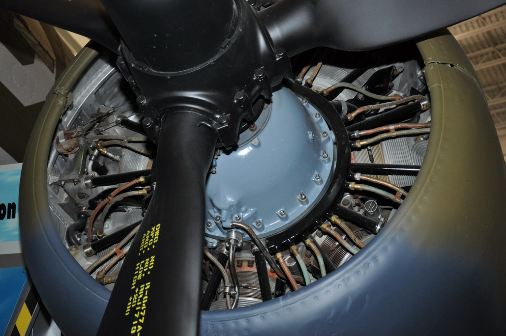 Douglas DC-3 Dakota / C-47 Skytrain - Propeller engined Aircraft ...