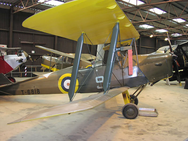 de Havilland DH.82 Tiger Moth - Propeller engined Aircraft ...