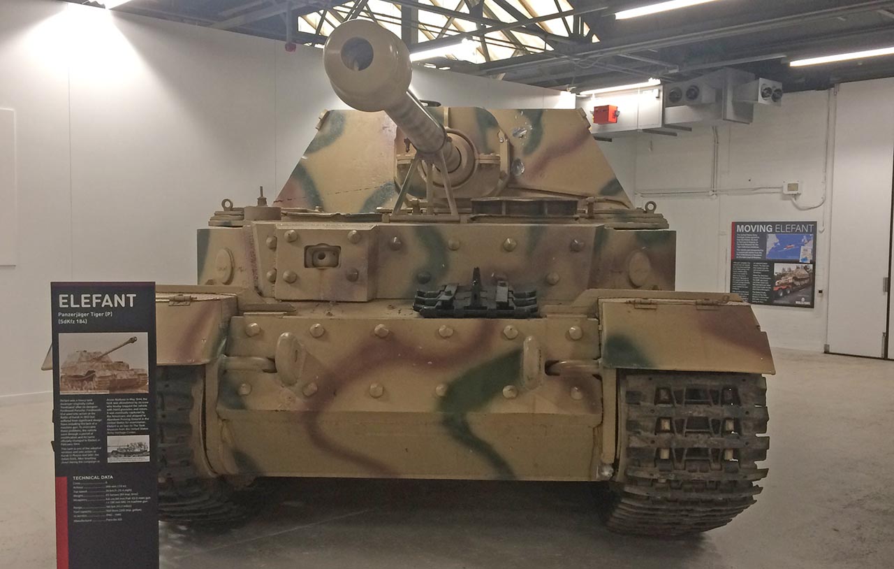 Panzerjäger Tiger (P) Sd. Kfz. 184 Elefant - AFV Walkarounds -  