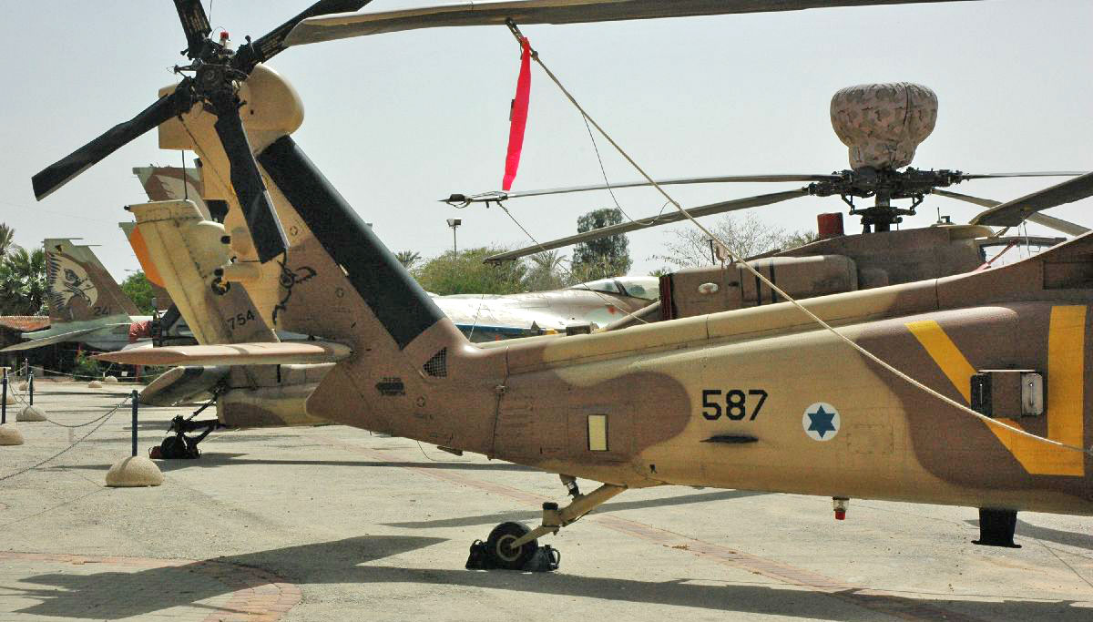 Sikorsky UH-60A Yanshuf - Rotary Wing Aircraft Walkarounds ...