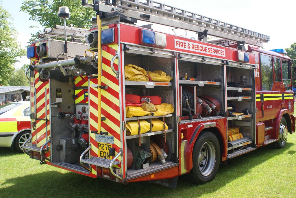 Dennis Sabre XL Fire Engine - Vehicle Walkarounds - Britmodeller.com